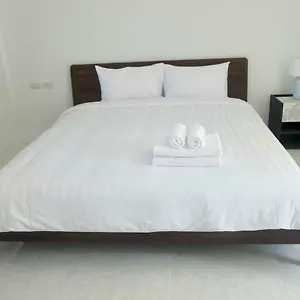 Airport Pearl Apartment Nai Yang Beach
